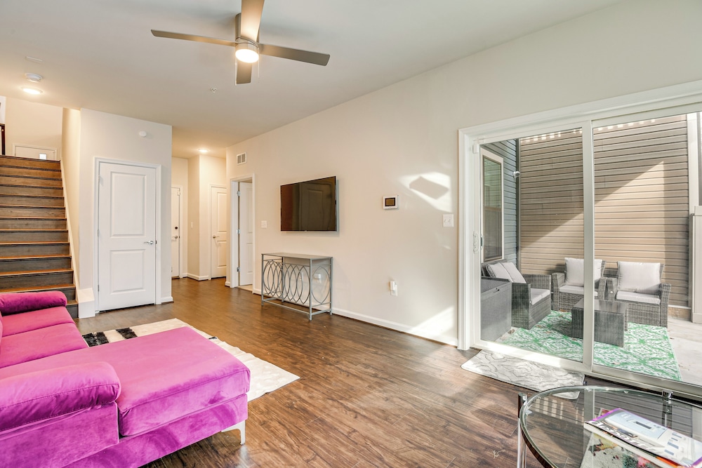 19 Mi to Baltimore: Townhome in Maryland City