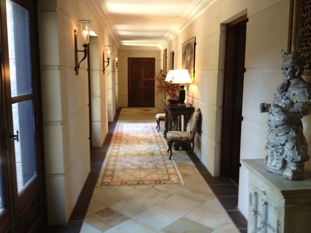 Linden Hall