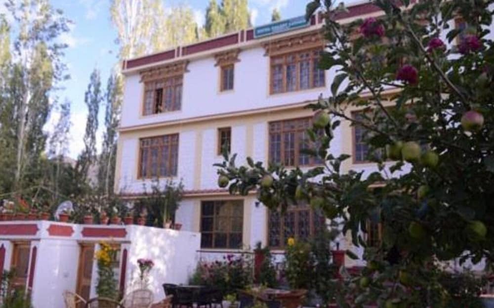 Hotel Galaxy Ladakh