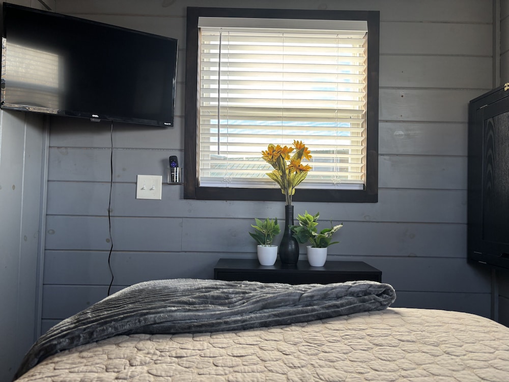 Sojourn Lodging
