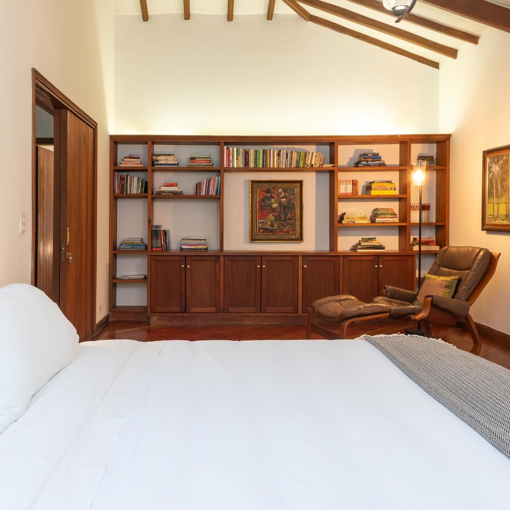 Amazing 4BR With Incredible Terrace in Medellin