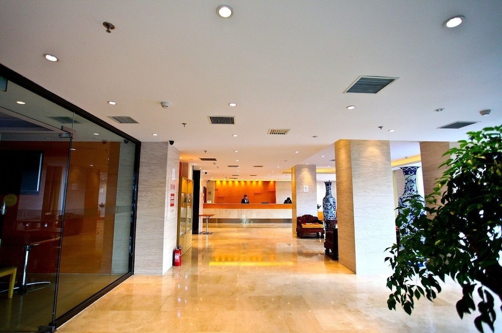 Quan Ji Hotel