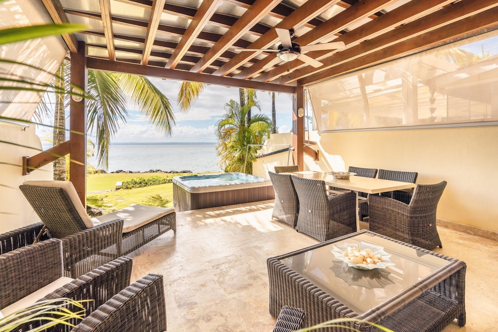 Townhouse With Ocean View Puerto Bahia P5