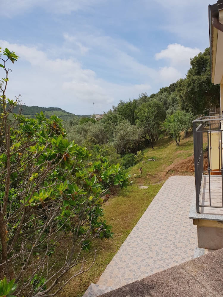 Sardinia Re - Villa Green Val