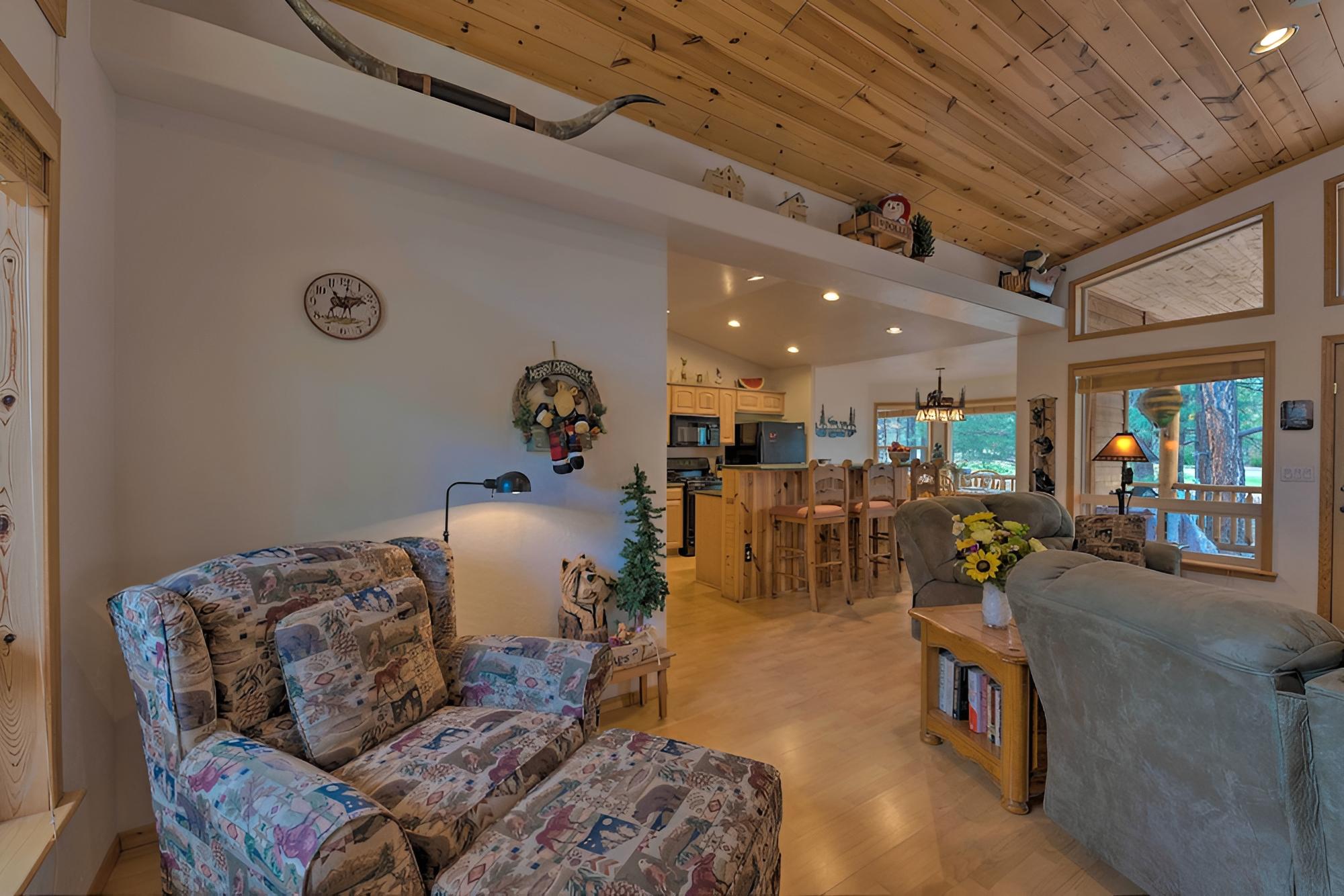 Pinetop Golf Course Home: Furnished Deck & Views! view 5