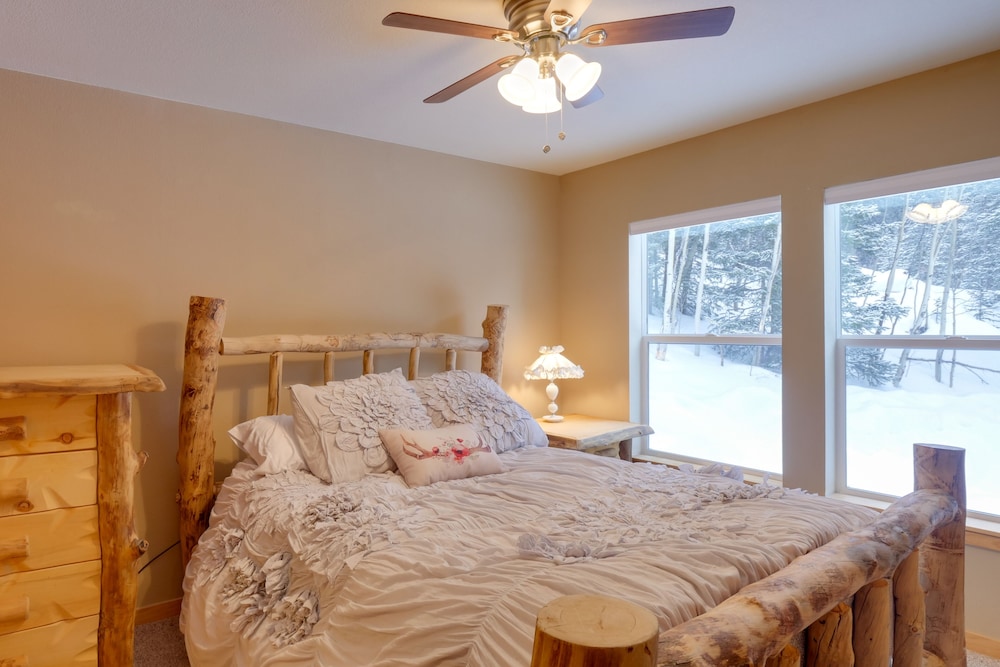 Mountain Cabin: 15 Mi to Breckenridge Ski Resort! view 3