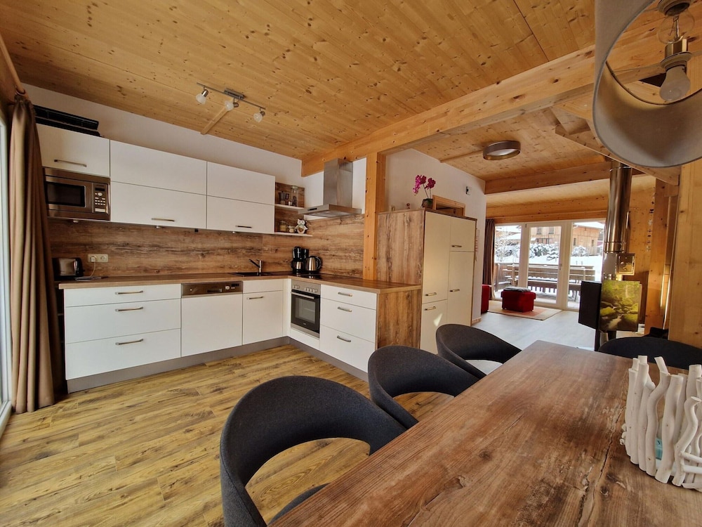 Stylish Chalet With Infrared Sauna