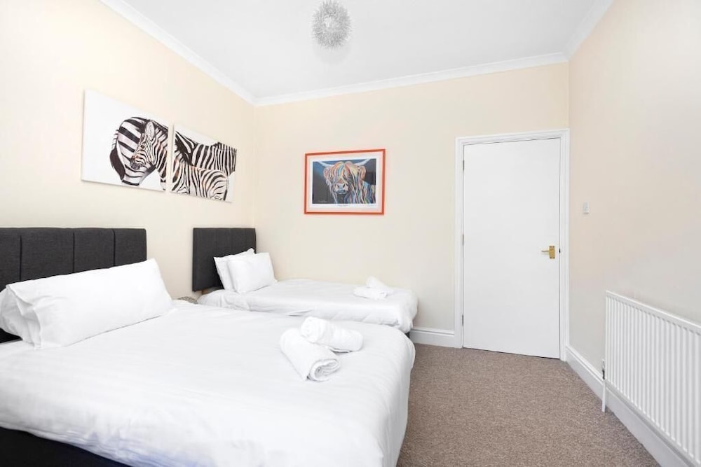JOIVY Rose Street Hideaway