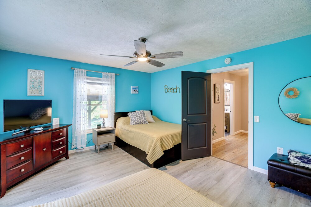 Creekside Retreat w/ Mtn Views in Lambsburg!