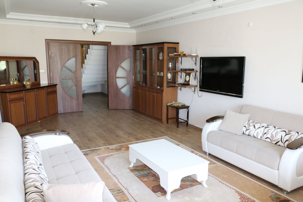 Asfar Villa