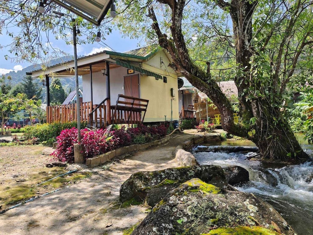 Inthanon Lao-Ju House view 3