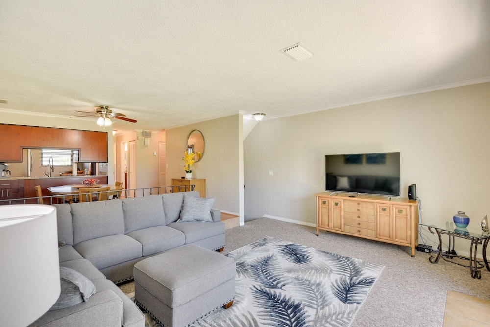 Florida Getaway - Balconies, Grill & Near Beaches!