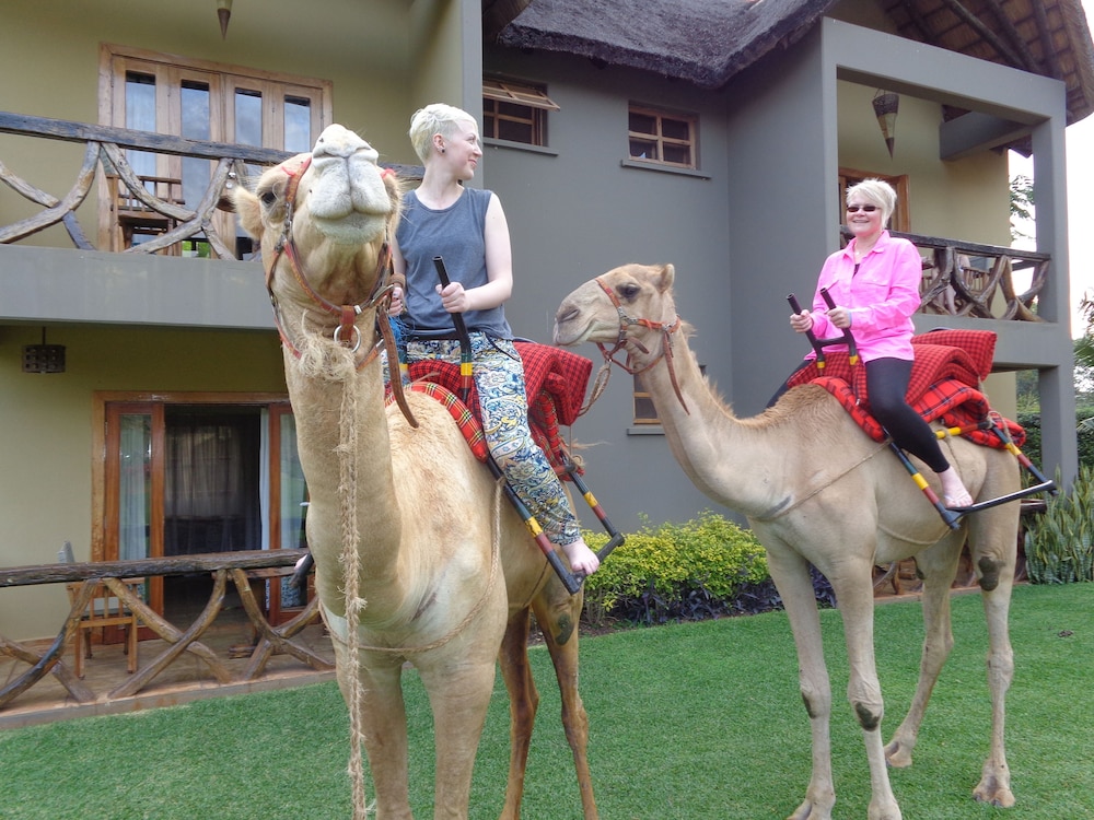 Weru Weru River Lodge