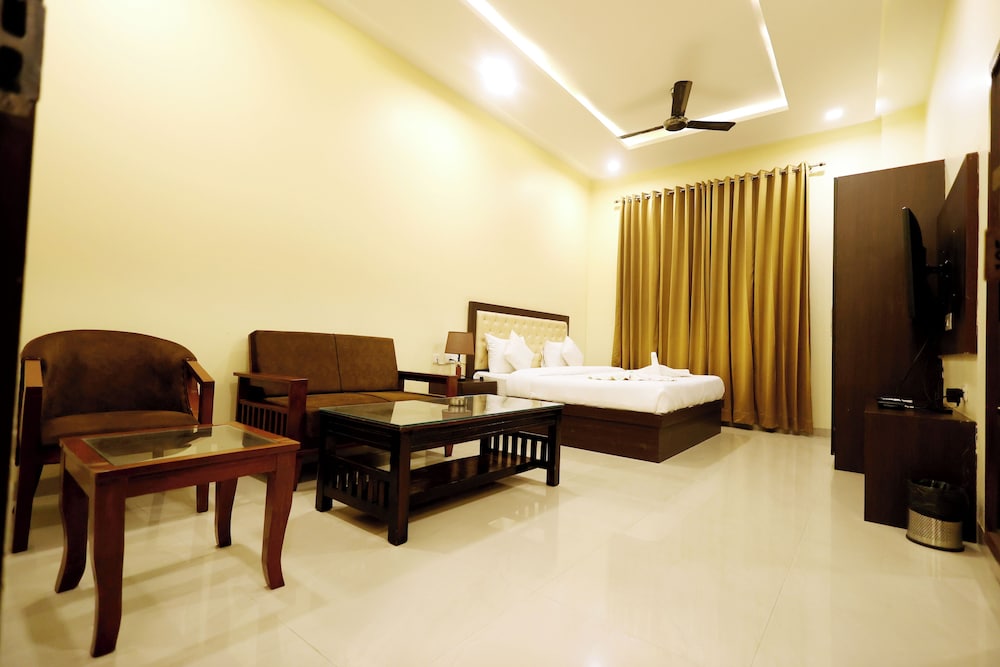 Hari Mahal Resort