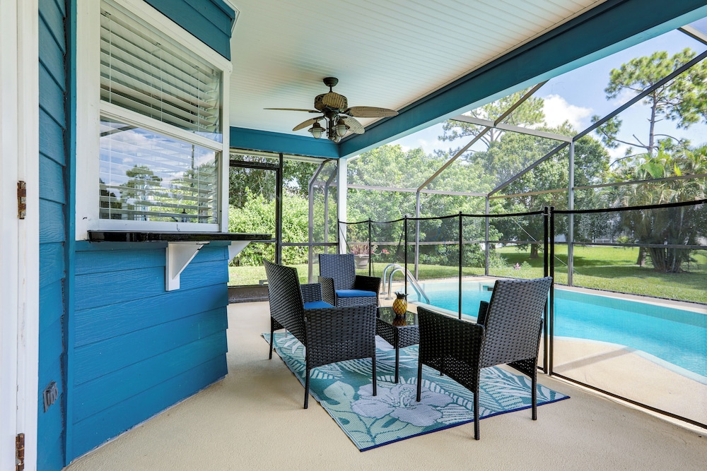 6 Mi to St Lucie River: Family Home w/ Patio!