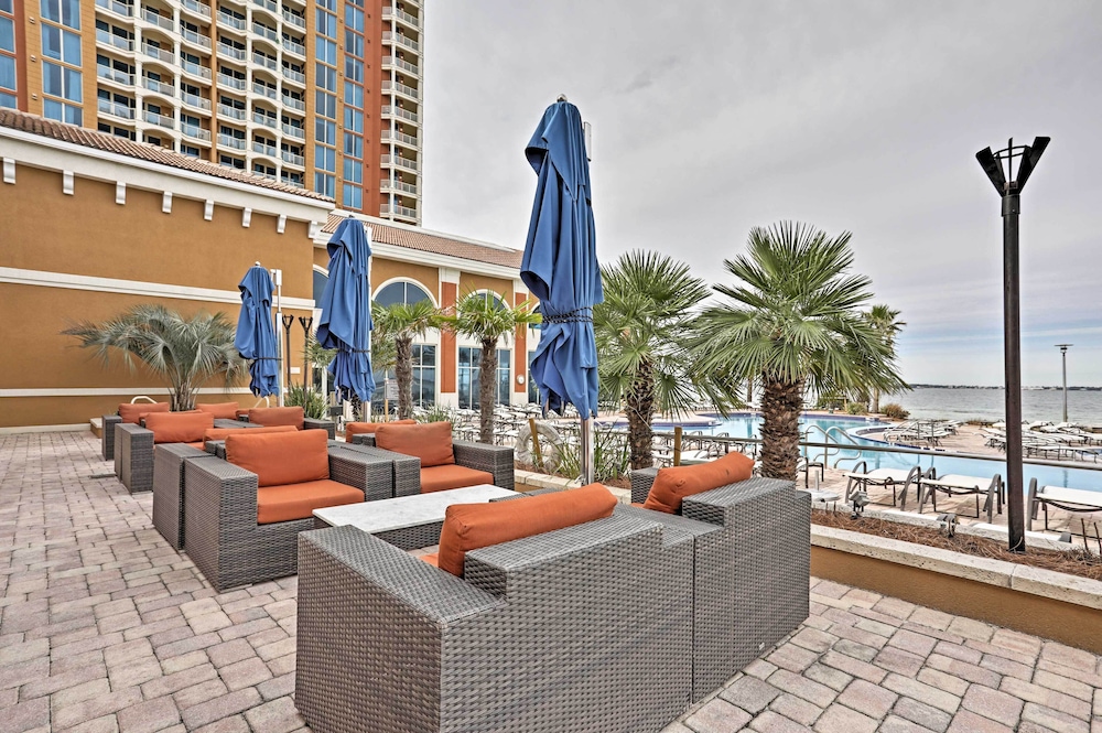 Pensacola Beach Retreat w/ Direct Beach Access!