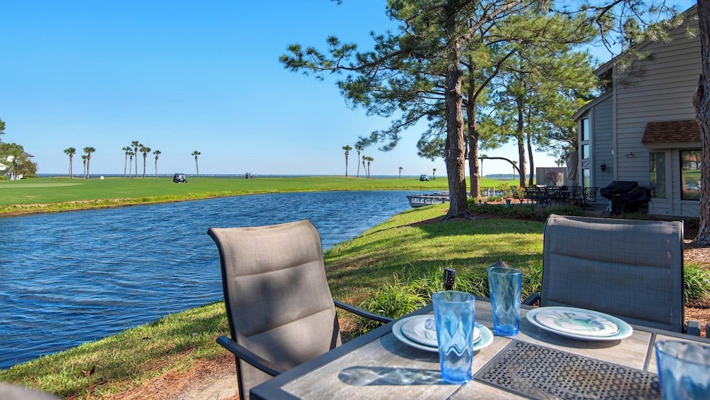 Waterfront Retreat in Sandestin w/ Golf Cart & Free Attraction Tickets!