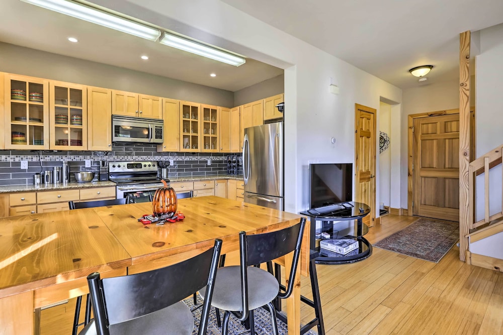 Lovely Fraser Retreat w/ Hot Tub & Fire Pit! view 3