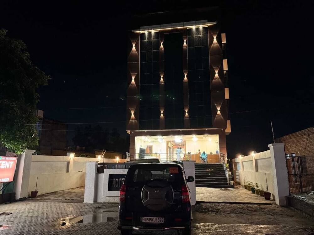 Hotel Grand Lucent