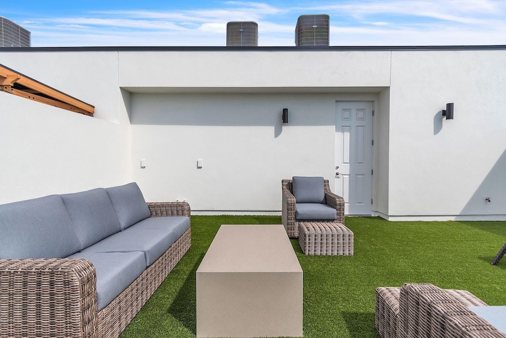 Azul Townhomes A3 - Sunrise