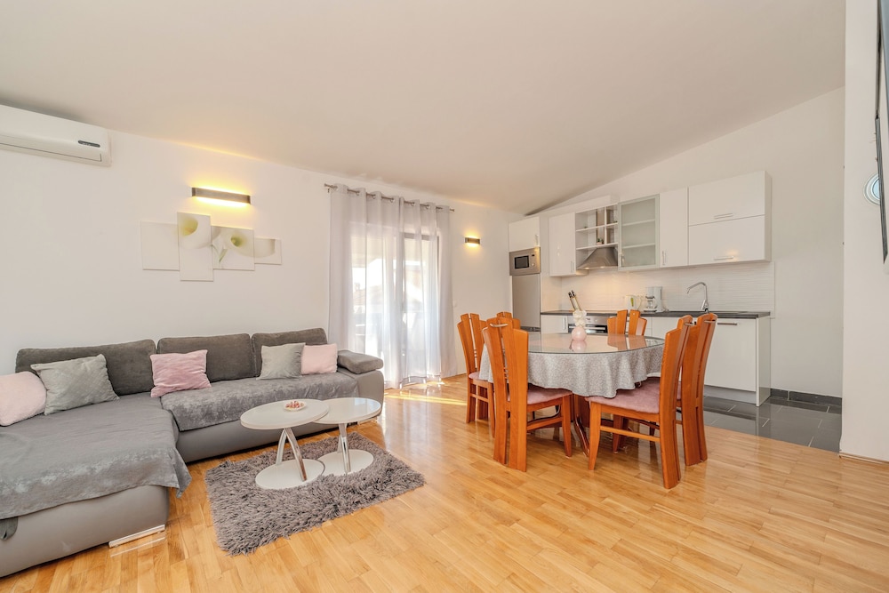 Apartments Grbic