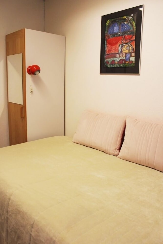 Hine Bakke Guest House