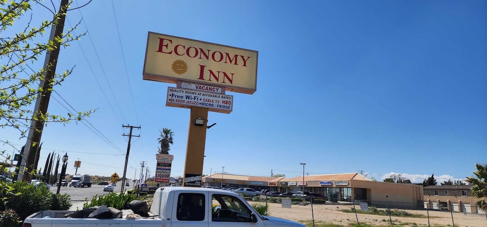 Economy Inn Victorville view 5