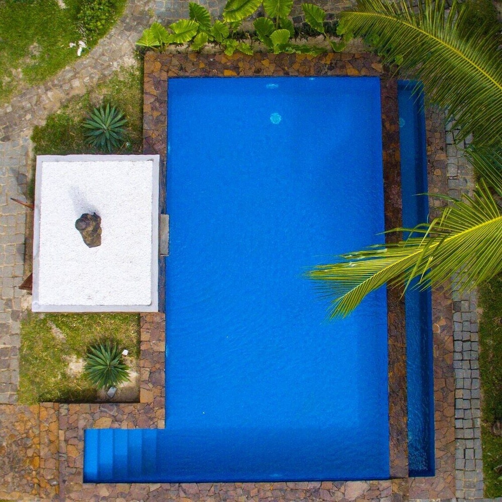 Ravoraha Ecolodge