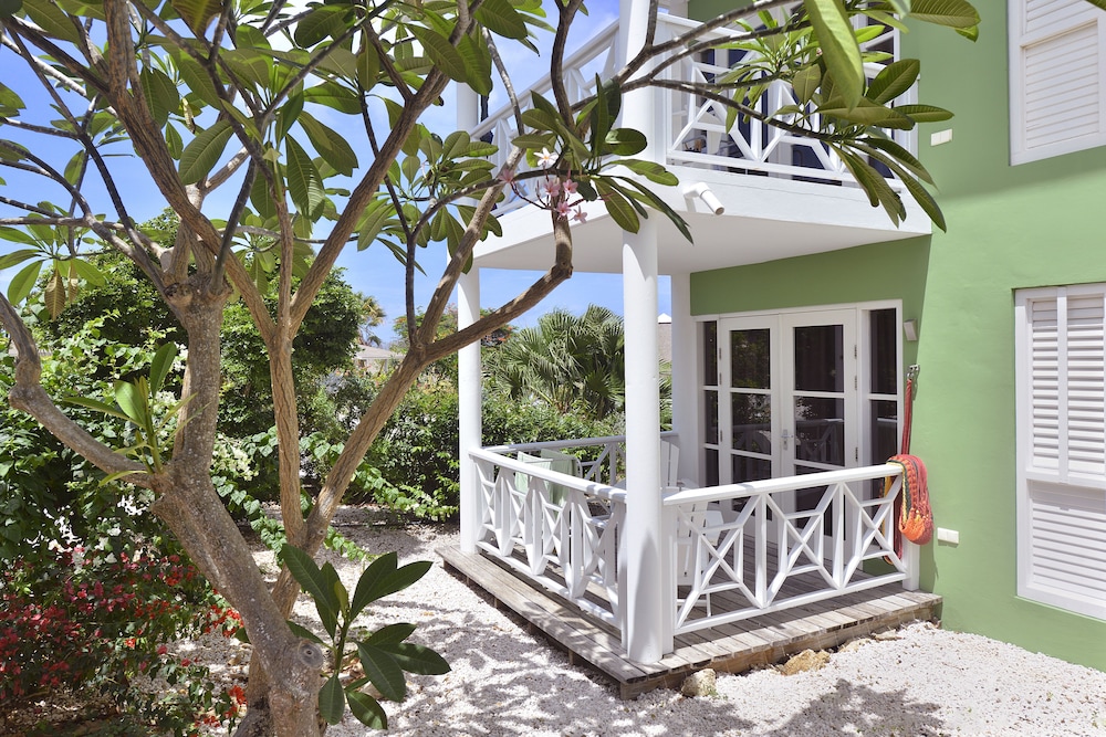 Chogogo Dive & Beach Resort Curacao