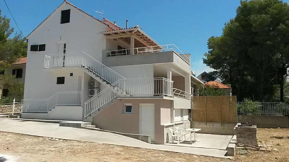 Blue Lagoon - Nice Terrace and Modern - A1 view 5
