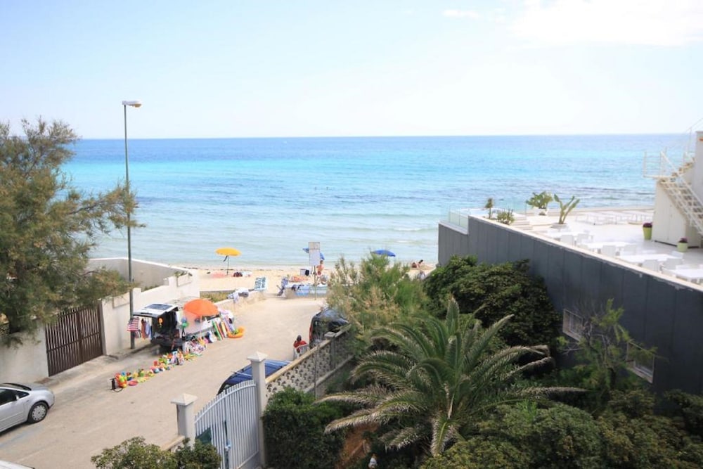 Solaris Torre Lapillo Guesthouse
