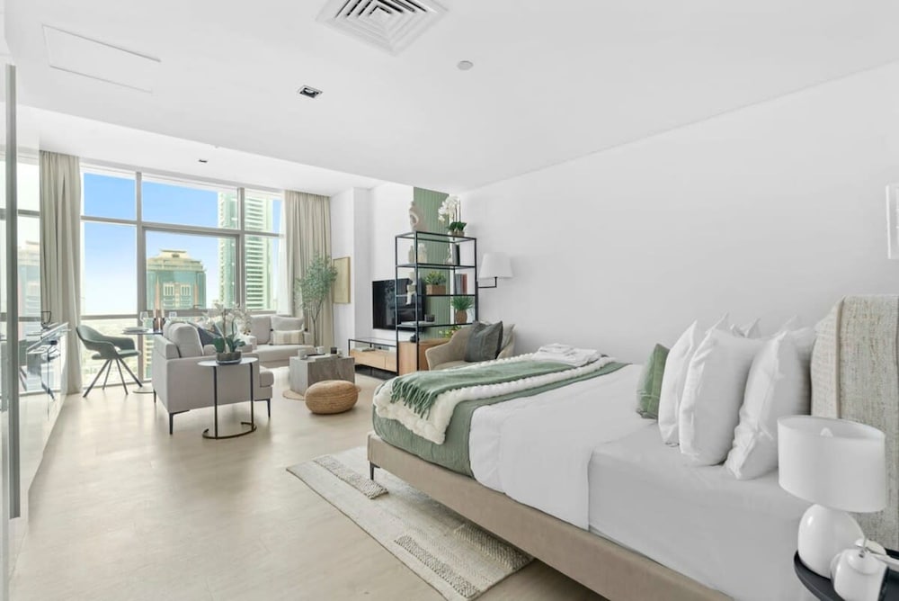 Silkhaus Modern Studio in Difc Business Ideal