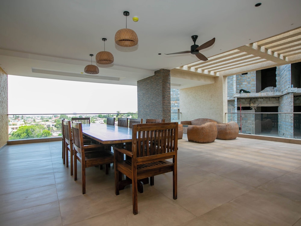 Citrine Court