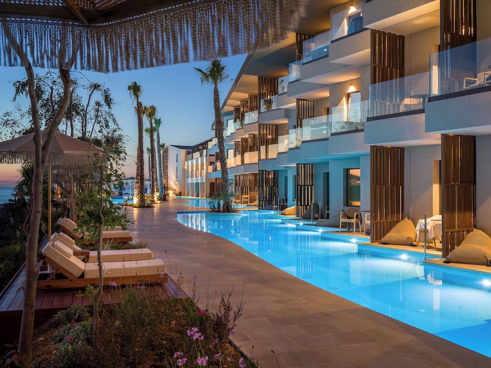 Nalu Resort & Spa