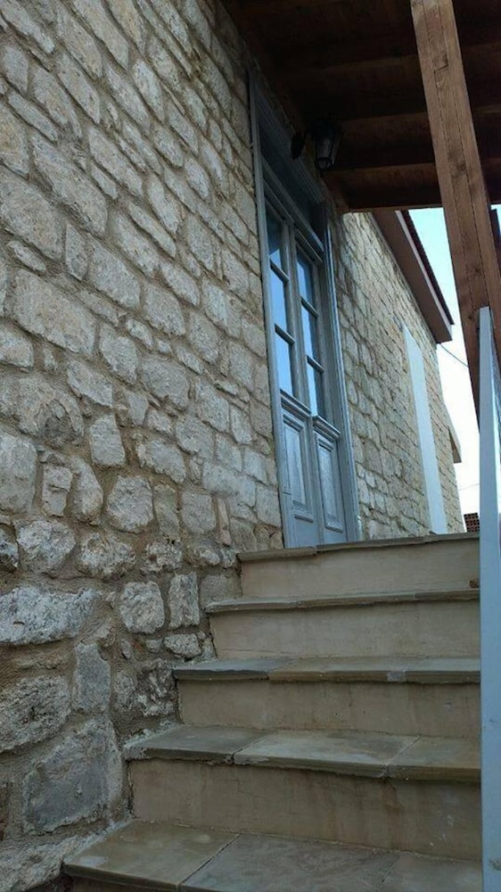 Photo 35