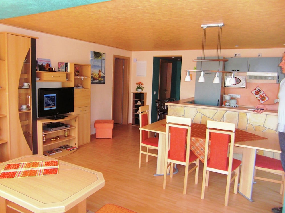 Roomy Apartment in Lichtenhain With Pond