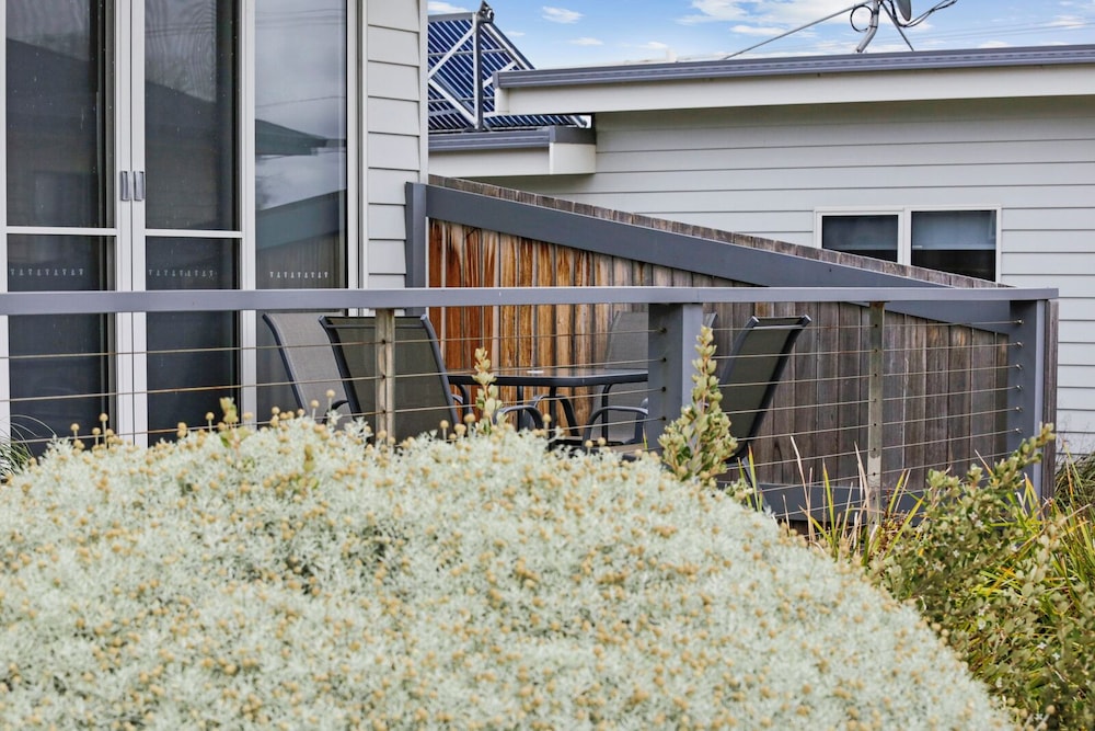 Eastern Reef Villas