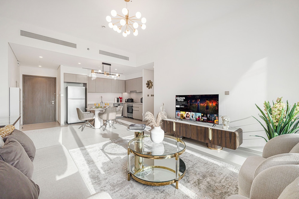 Grande Suites by Hostiva - Sea View