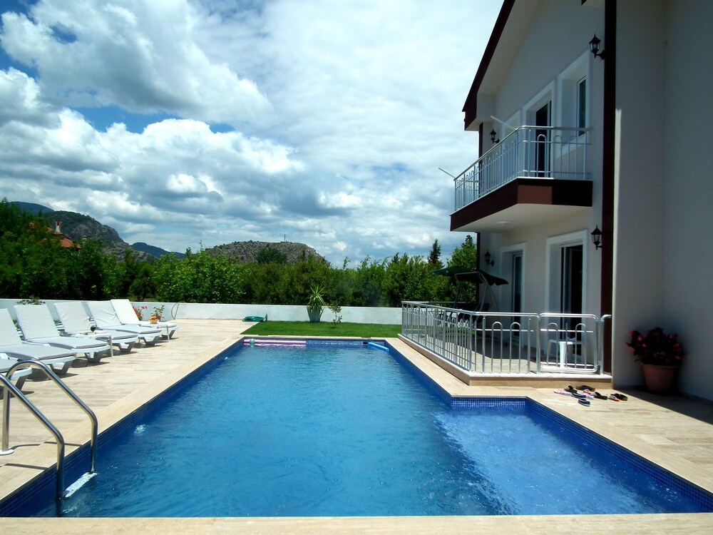 Villa Binurhan