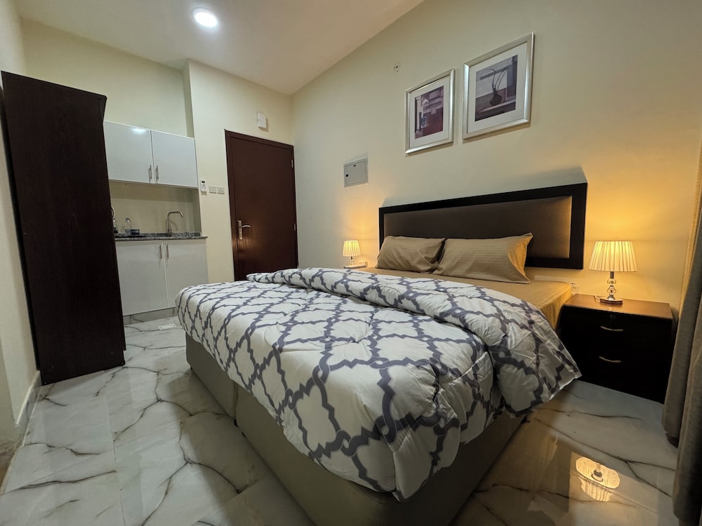 Brand New Independent Studio apartments near Union Metro Station
