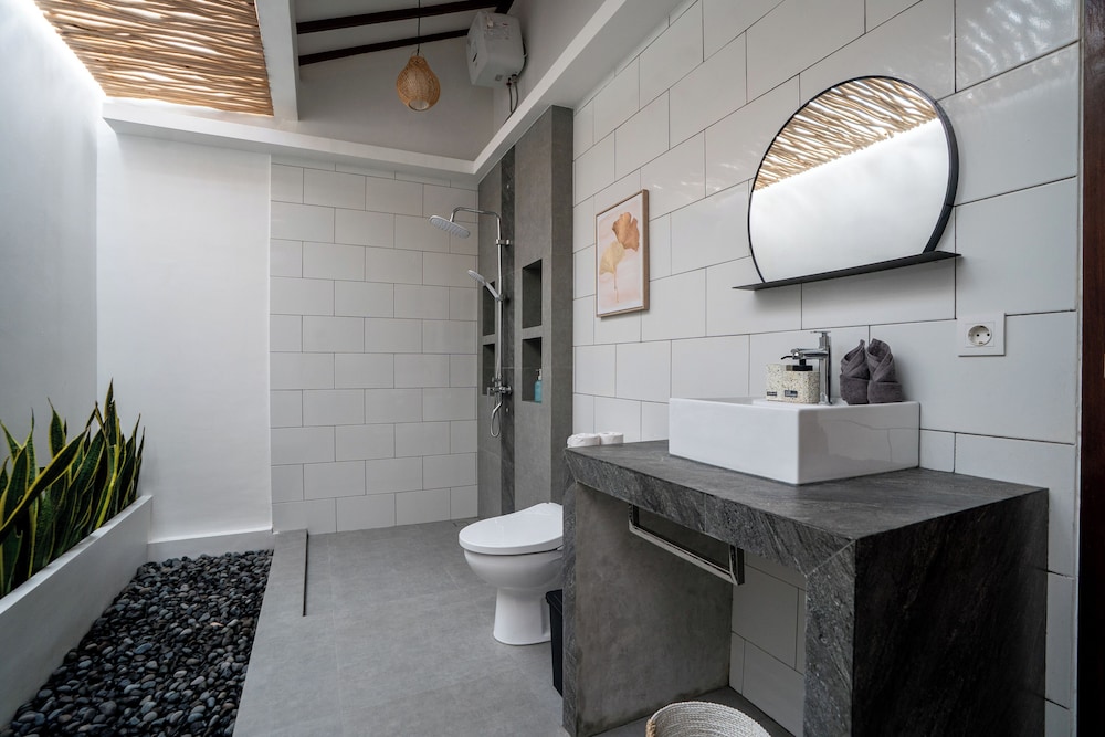 Casa Lova - Luxury 2 BR Villa with Pool