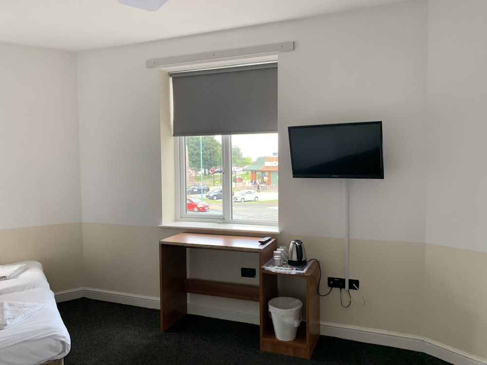 Salford Vacations - Imperial Salford Hotel - Property Image 2