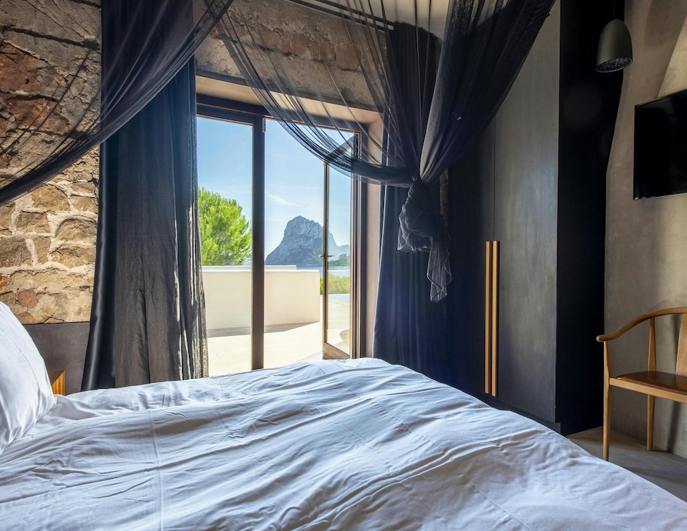 Lavish Villa Overlooking Es Vedra