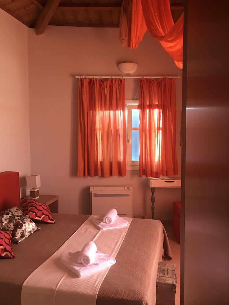 Castri Village - Kythira Quality Resort