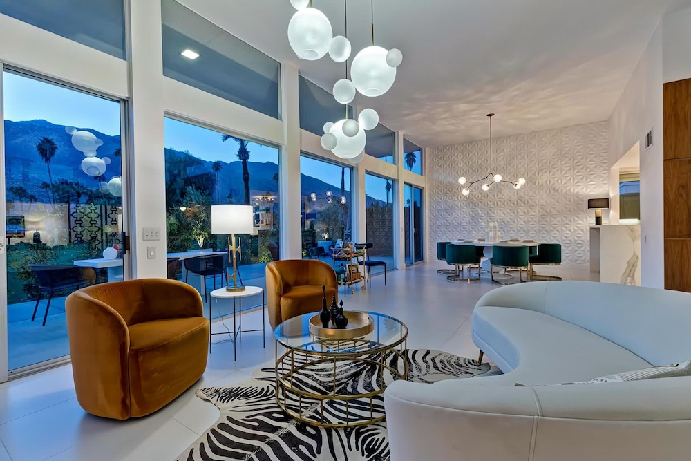 Indian Canyon Oasis in Palm Springs