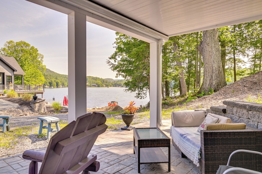 Crooked Lake Escape Near Skiing, Farms & Festivals