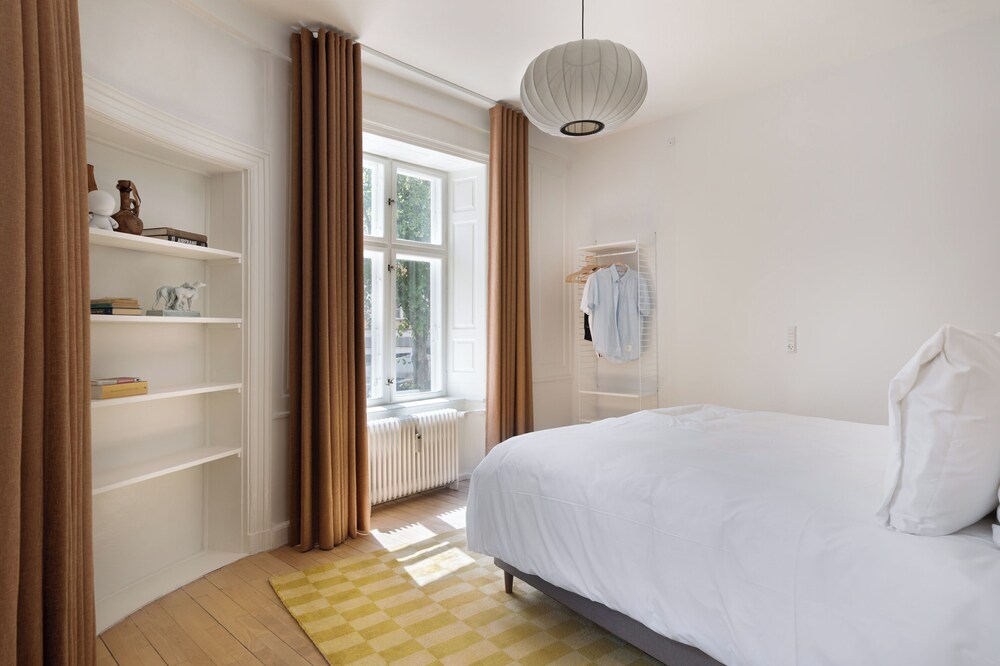 Former Dukes Residence - 4 bedrooms - 2 bathrooms