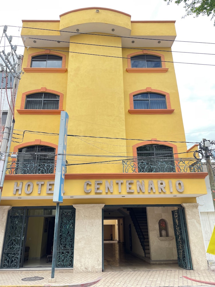 Hotel Centenario