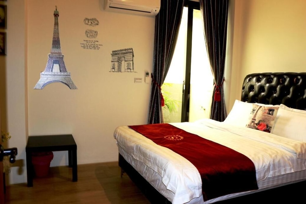 Puli Waltz Villa