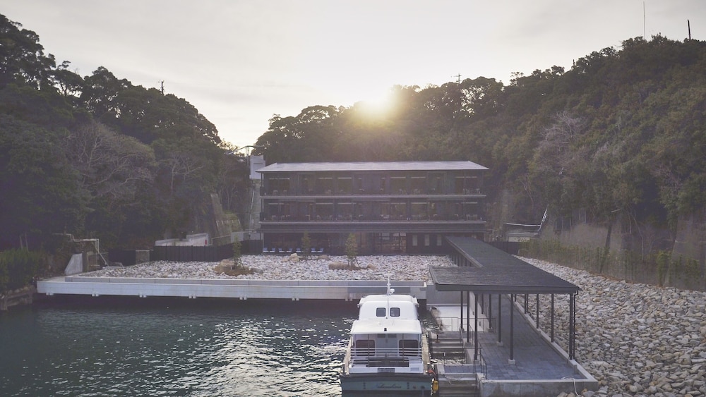 Kumano-bettei Nakanoshima